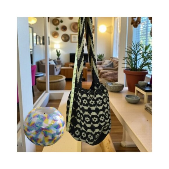 Crocheted Long Shoulder Strap Bag & Boho 70's Candle - Picture 1 of 16